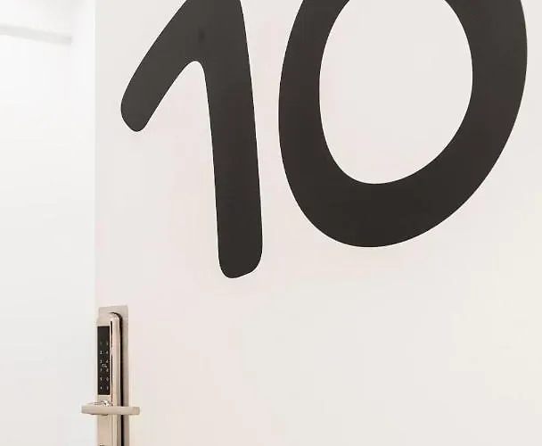 & Kitchen Zorroza Pensión