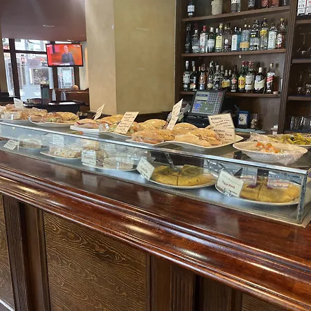 Guest house & Kitchen Zorroza 3*