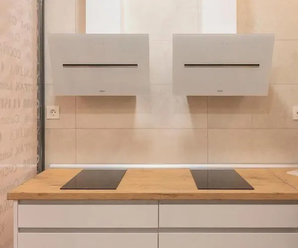 & Kitchen Zorroza 3* בילבאו